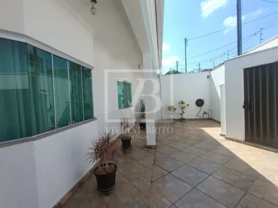 Casa com 3 Quartos à venda, 360m² no Jardim Brasília, Betim