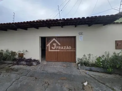 Casa com 2 Quartos para alugar, 253m² no Vila Monticelli, Goiânia
