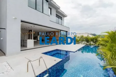 Casa de Condomínio com 4 Quartos à venda, 420m² no Tamboré, Santana de Parnaíba