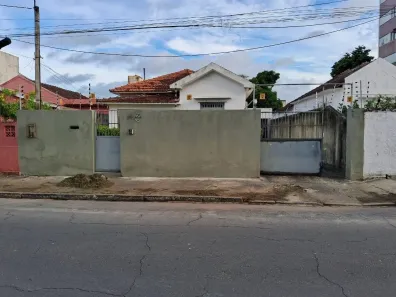 Casa com 4 Quartos à venda, 250m² no Campo Grande, Recife