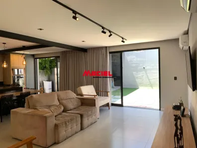 Sobrado com 3 Quartos à venda, 240m² no Jardim Esplanada, São José dos Campos