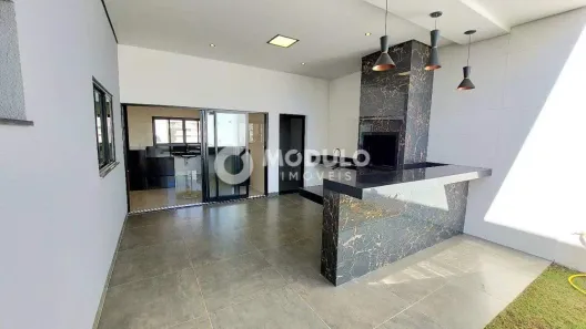 Casa com 3 Quartos para alugar, 180m² no Bosque dos Buritis, Uberlândia