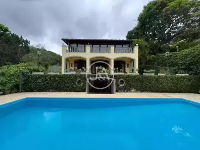 Casa com 5 Quartos à venda, 470m² no Itaipava, Petrópolis