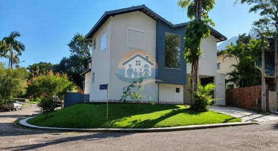 Casa com 5 Quartos à venda, 370m² no Park Imperial, Caraguatatuba