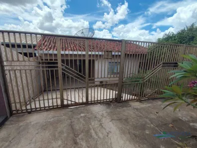 Casa com 2 Quartos à venda, 96m² no Leonor, Londrina