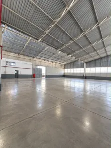 Galpão/Depósito/Armazém para alugar, 1300m² no Chácara do Solar I (Fazendinha), Santana de Parnaíba
