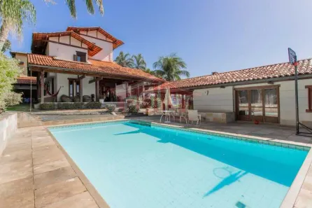 Casa de Condomínio com 4 Quartos à venda, 540m² no Camboinhas, Niterói
