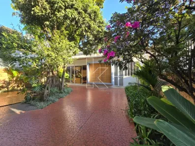 Casa com 3 Quartos para alugar, 300m² no Vila Nova Conceição, São Paulo