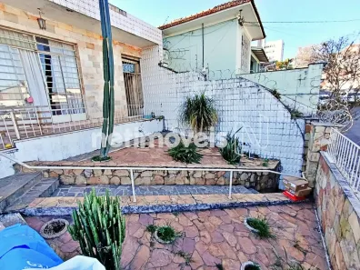 Casa com 4 Quartos à venda, 218m² no Carlos Prates, Belo Horizonte
