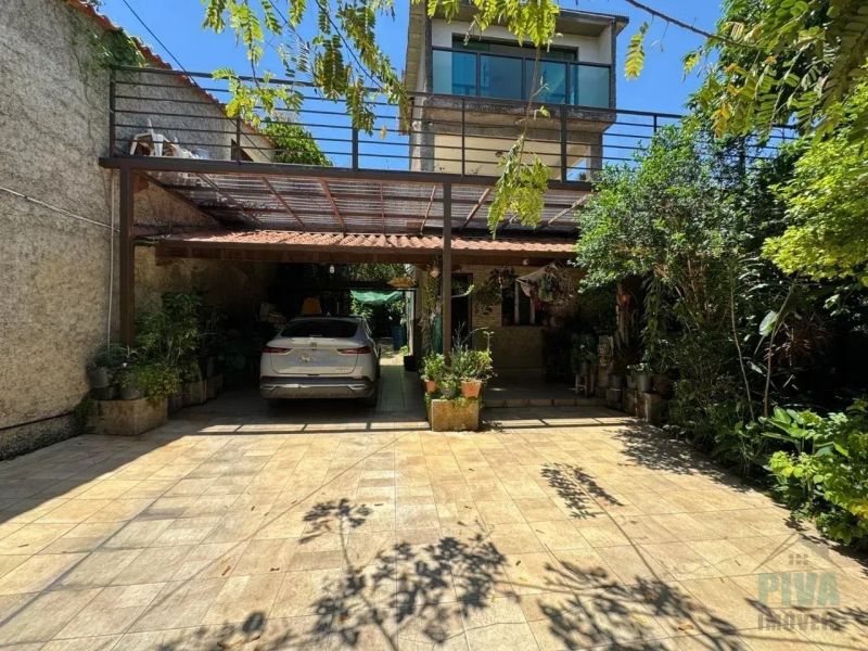 Casa com 3 quartos — Ouro Preto, Belo Horizonte