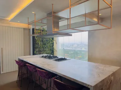 Apartamento com 3 Quartos para alugar, 200m² no Pituaçu, Salvador