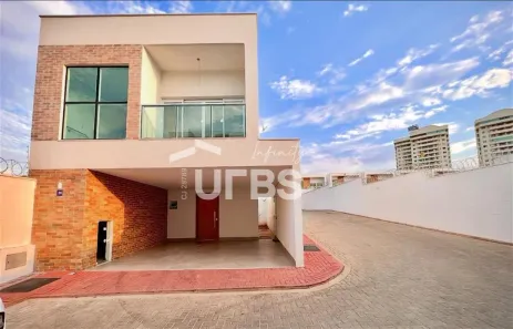 Sobrado com 3 Quartos à venda, 138m² no Chácaras Alto da Glória, Goiânia