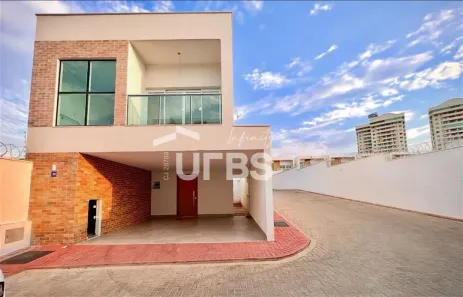 Sobrado com 3 Quartos à venda, 191m² no Chácaras Alto da Glória, Goiânia