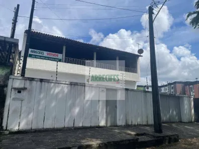 Casa com 4 Quartos à venda, 330m² no Cajueiro, Recife