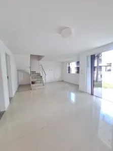 Casa de Condomínio com 4 Quartos à venda, 300m² no Buraquinho, Lauro de Freitas