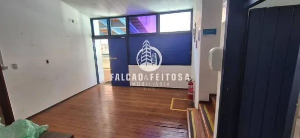 Imóvel Comercial à venda, 408m² no Amaralina, Salvador