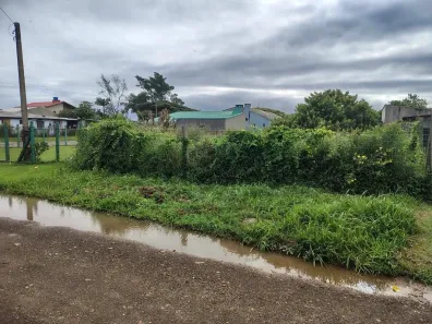 Lote/Terreno à venda, 300m² no Praia de Mariluz, Imbé