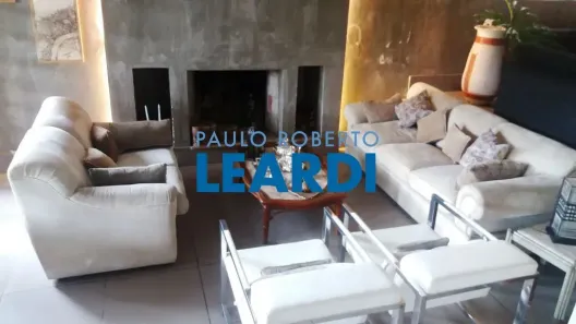 Casa com 4 Quartos para alugar, 450m² no Vila Inah, São Paulo