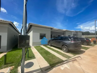 Casa com 3 Quartos à venda, 79m² no Petrópolis, Várzea Grande