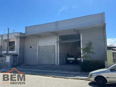 Galpão/Depósito/Armazém para alugar, 170m² no Santa Regina, Camboriú