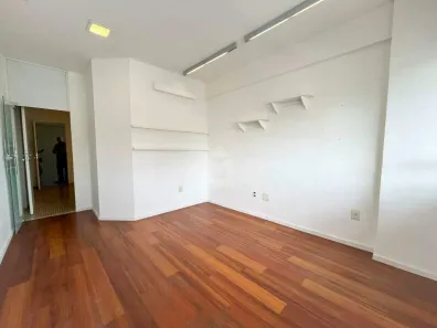 Sala Comercial à venda, 42m² no Praia do Suá, Vitória