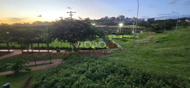 Lote/Terreno à venda, 300m² no Jardins Bolonha, Senador Canedo