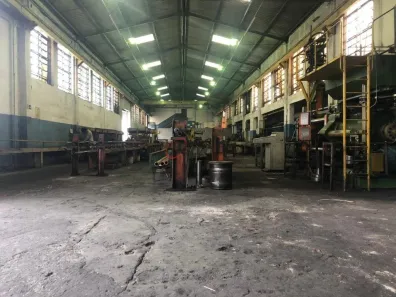 Galpão/Depósito/Armazém à venda, 2400m² no Centro, Diadema