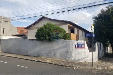 Casa com 3 Quartos à venda, 247m² no Sandra Cavalcante, Campina Grande
