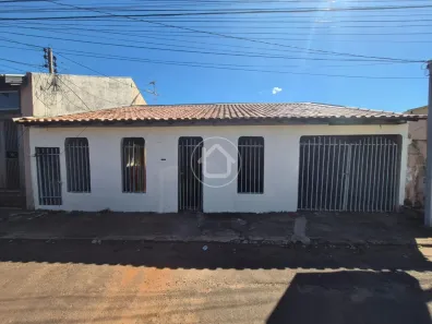 Casa com 4 Quartos à venda, 200m² no Conjunto Residencial Estrela do Sul, Campo Grande