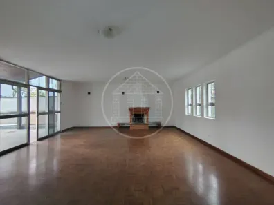 Sobrado com 4 Quartos para alugar, 430m² no Interlagos, São Paulo