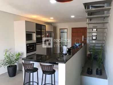 Casa com 4 Quartos para alugar, 300m² no Campeche, Florianópolis