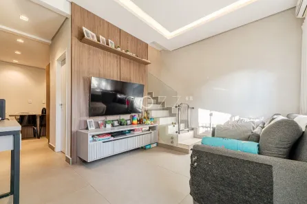 Sobrado com 2 Quartos à venda, 69m² no Floresta, Joinville