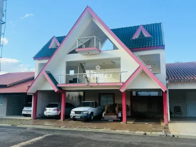 Sobrado com 4 Quartos à venda, 364m² no Residencial Santa Clara, Londrina