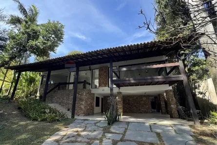 Casa de Condomínio com 8 Quartos à venda, 650m² no Nacional, Contagem