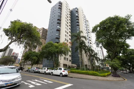 Apartamento com 3 Quartos à venda, 105m² no Água Verde, Curitiba