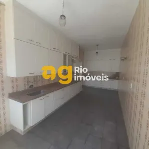 Casa com 2 Quartos à venda, 147m² no Praça Seca, Rio de Janeiro