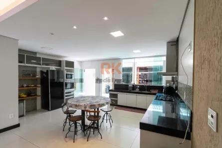 Casa com 3 Quartos à venda, 220m² no Parque Xangri-Lá, Contagem