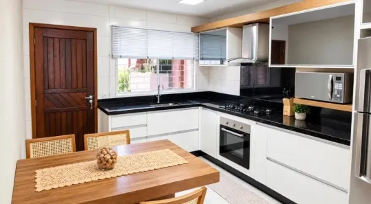 Sobrado com 2 Quartos à venda, 56m² no Aventureiro, Joinville