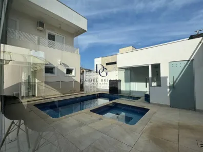 Casa de Condomínio com 3 Quartos à venda, 245m² no Piracangaguá, Taubaté