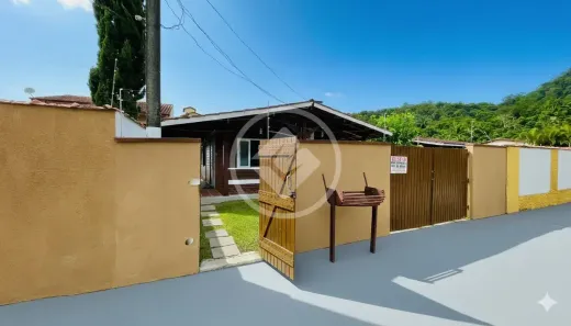 Casa com 3 Quartos para venda ou aluguel, 108m² no Toninhas, Ubatuba