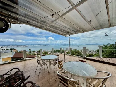 Casa com 3 Quartos à venda, 268m² no Centro, Florianópolis