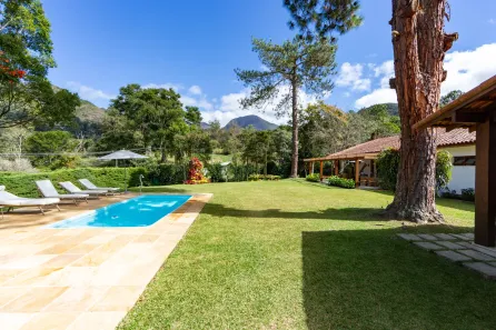Casa com 5 Quartos à venda, 289m² no Quebra Frascos, Teresópolis
