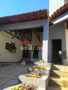 Casa com 3 Quartos à venda, 250m² no Jardim Alvorada, Londrina