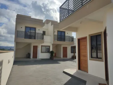 Casa com 5 Quartos à venda, 280m² no Balneário Ponta do Papagaio, Palhoça