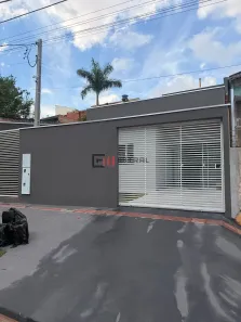 Casa com 2 Quartos para alugar, 60m² no Industrial, Londrina