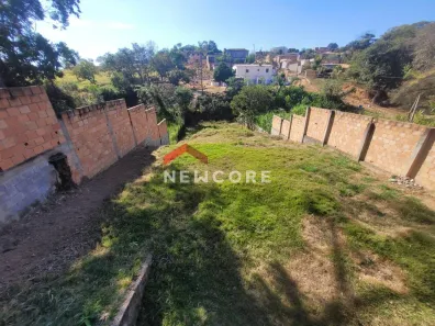 Lote/Terreno à venda, 880m² no Novo Retiro, Esmeraldas