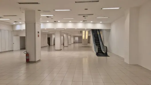 Ponto Comercial para alugar, 2000m² no Pinheiros, São Paulo