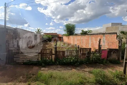Lote/Terreno à venda, 241m² no Planalto, Uberlândia