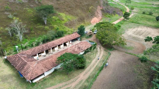 Fazenda/Sítio com 8 Quartos à venda, 600m² no Várzea, Teresópolis