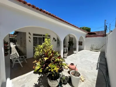 Casa com 3 Quartos à venda, 270m² no Jabotiana, Aracaju